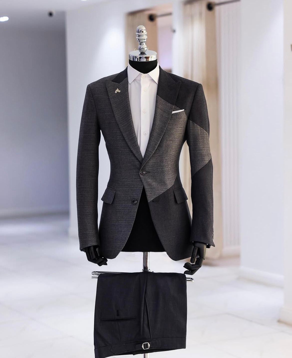 Single breasted suit
