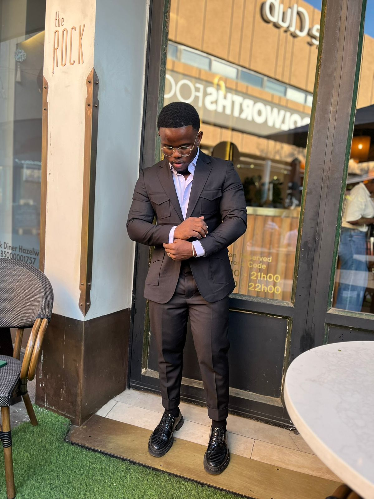 Structured brown suit